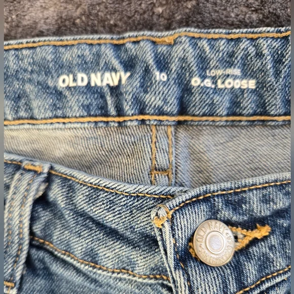 Old Navy Classic Blue Distressed Women's Jeans Size 10 - Picture 2 of 6